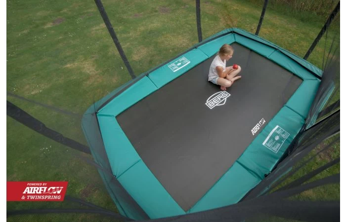 BERG Ultim Champion Regular 330x220 Groen + Veiligheidsnet Deluxe 3 BERG Ultim Champion Regular 330x220 Groen + Veiligheidsnet Deluxe - Afbeelding 3