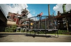 BERG Ultim Pro Bouncer Regular 5x5 + Veiligheidsnet Deluxe XL -Beste Trampoline Winkel berg usp3 1